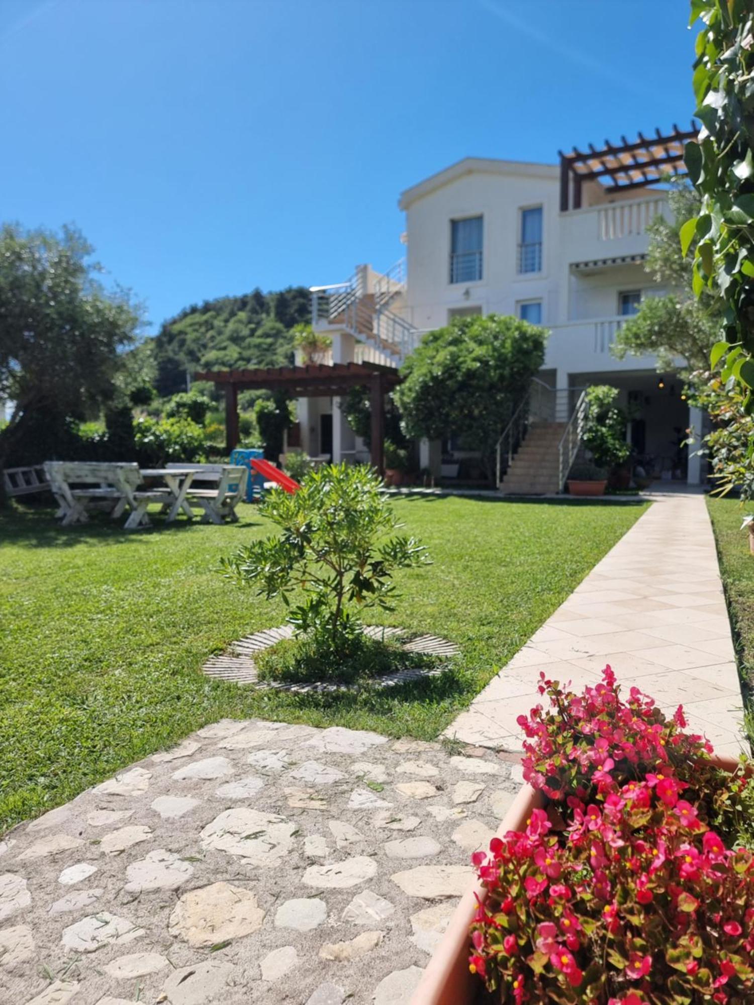 Apartments Villa Marija Petrovac Exteriér fotografie